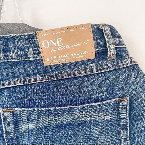 One TEASPOON Awesome Baggies Blue Medium Wash Boyfriend Distressed Jeans Sz 27 - Picture 9 of 9